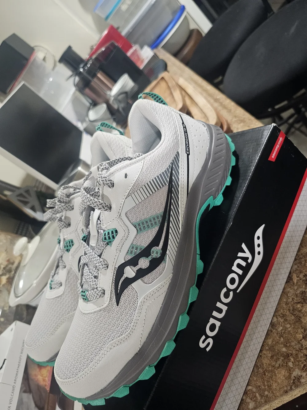 Saucony Women's Gray & Teal Trail Running Shoes